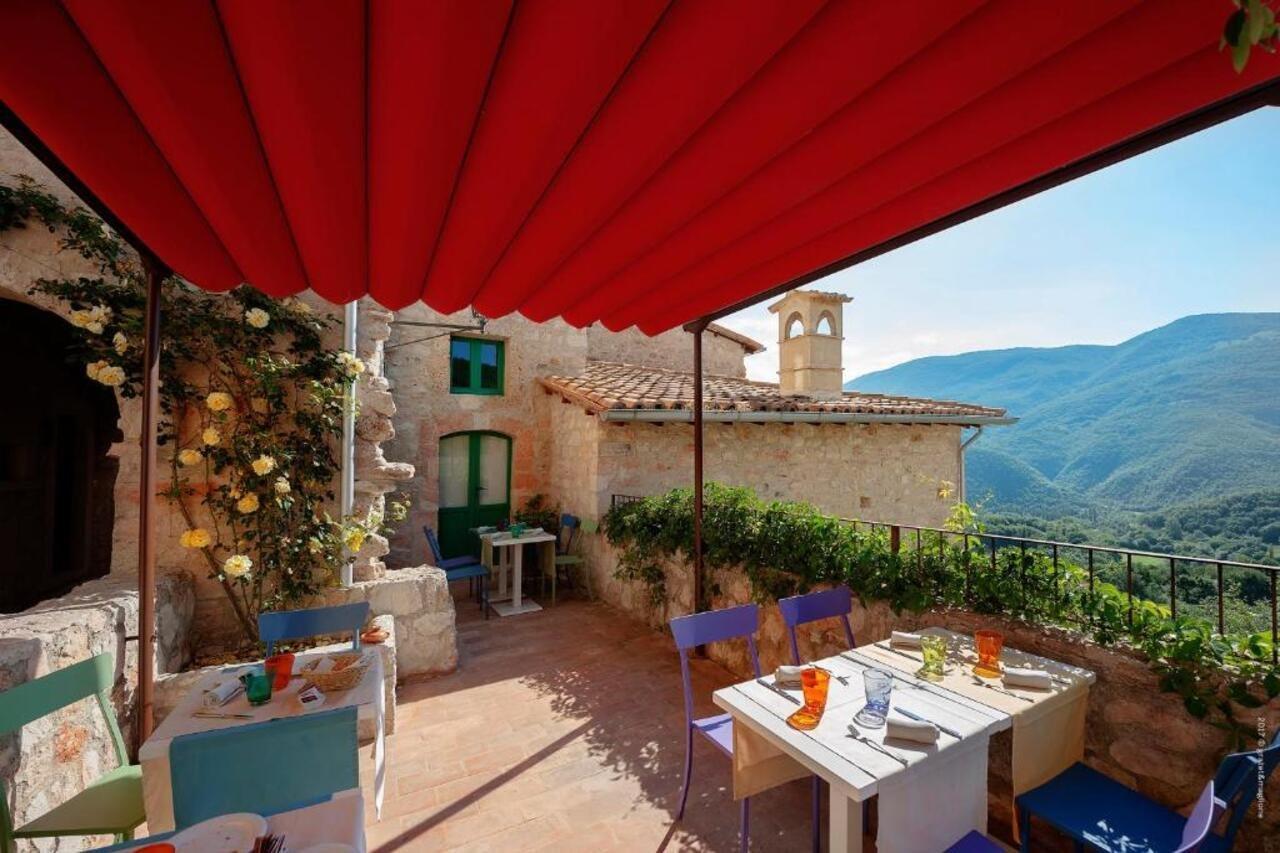 ホテル Castello Di Postignano セッラーノ エクステリア 写真